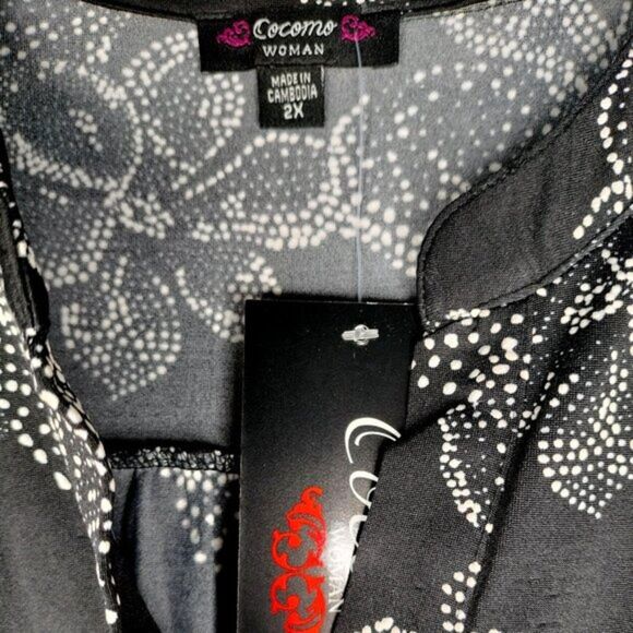 NWT Cocomo Plus Size 2X Black & White Floral Print Pintuck 3/4 Sleeve Top - Picture 6 of 7